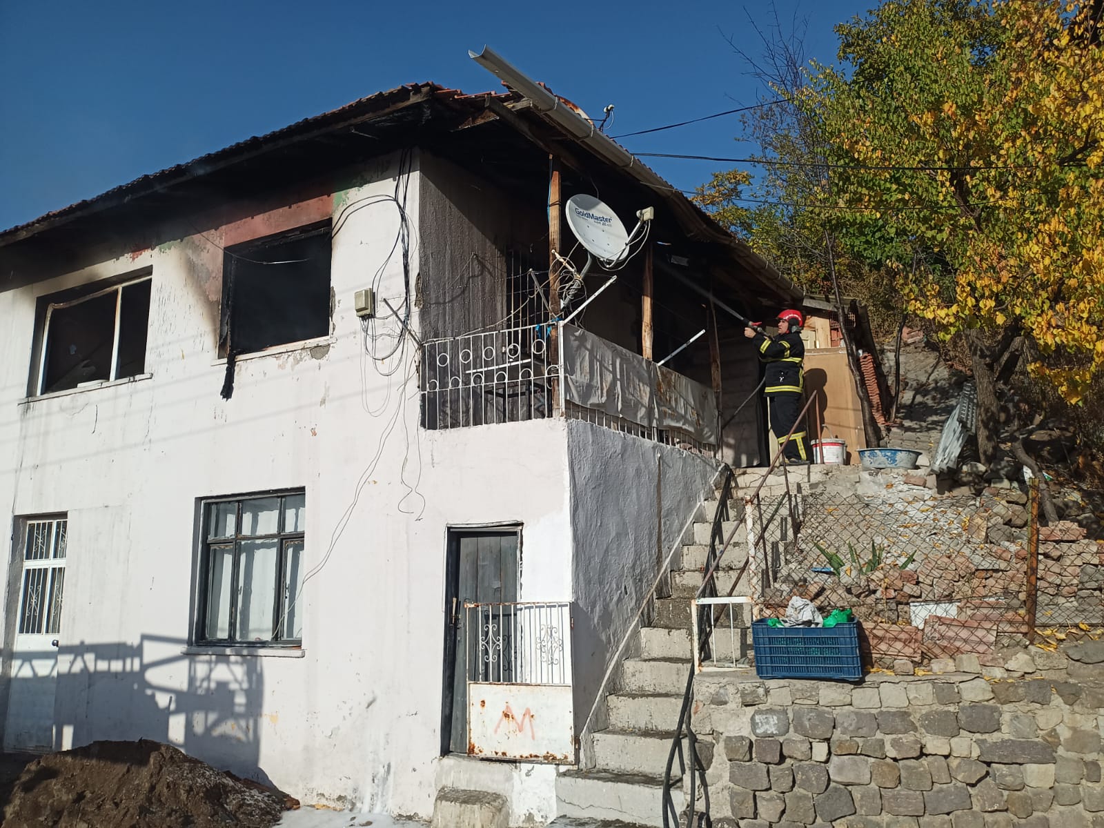 Çorum’da Evde Korkutucu Yangın: 1 Kişi Yaralandı