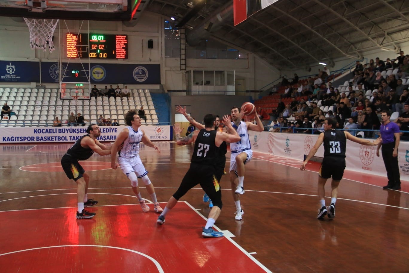 Turkiye Basketbol Ligi Kocaeli Bsb Kagitspor 68 Mersin Buyuksehir 83 3