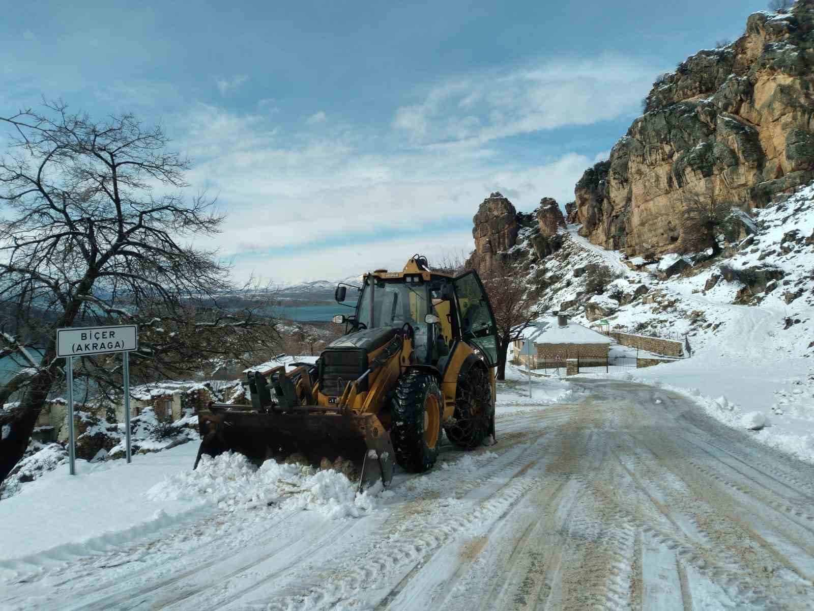 Diyarbakirda Kardan Kapanan 474 Kilometre Yol Ulasima Acildi 0 Vnisv8Nc