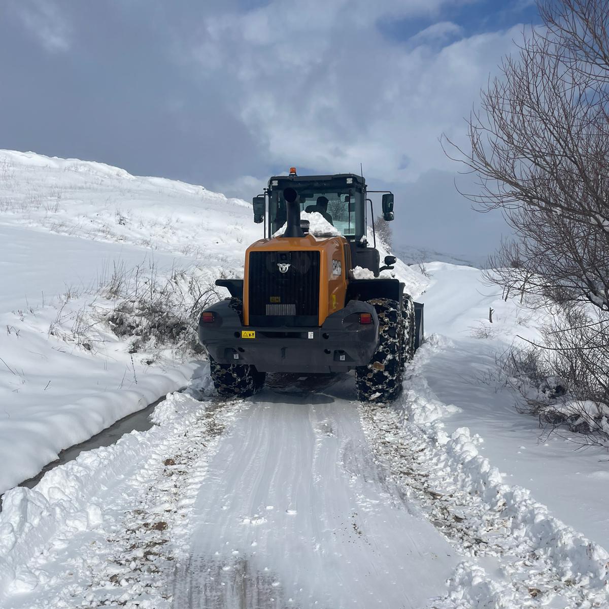 Diyarbakirda Kardan Kapanan 474 Kilometre Yol Ulasima Acildi 2 Pmr9Oedb