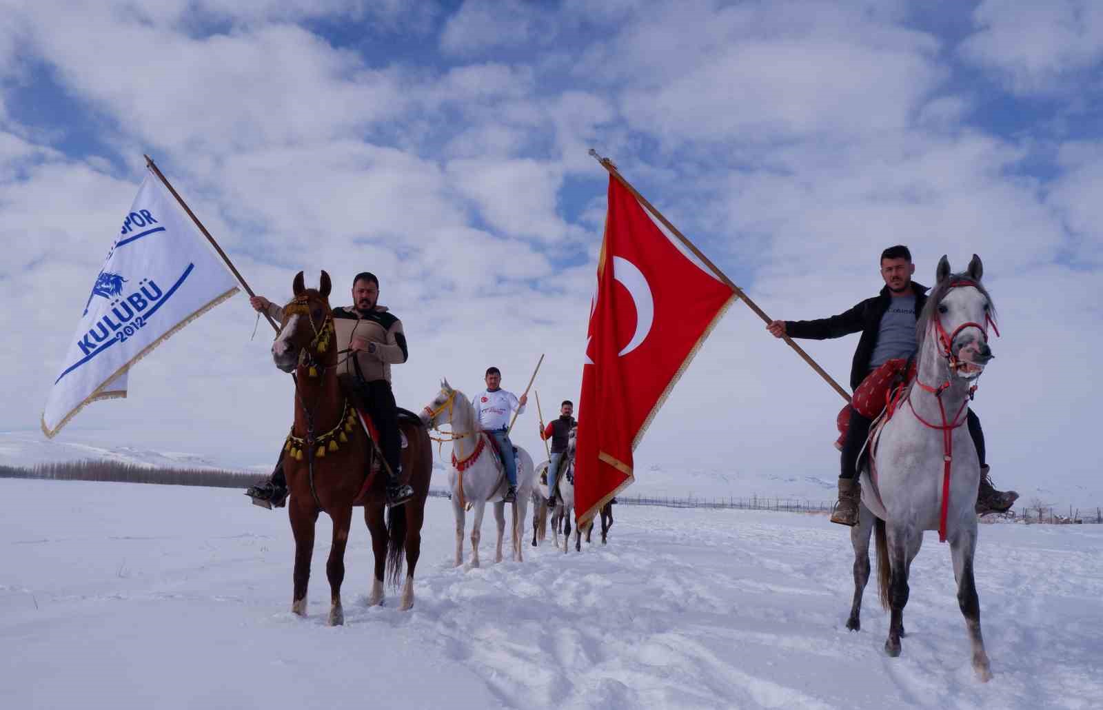 Erzurumda Kar Uzerinde Cirit Keyfi 0 Gdppuwyh