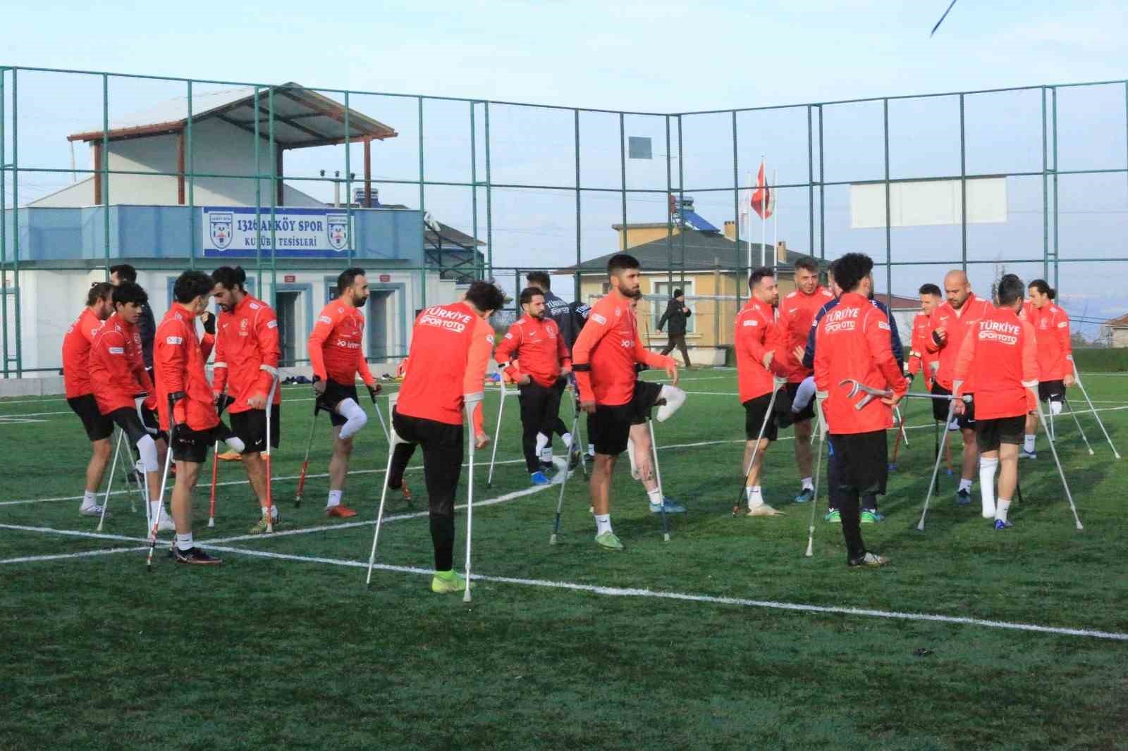 Turkiye Ampute Ulusal Futbol Ekibi Yalovada Kampa Girdi 5