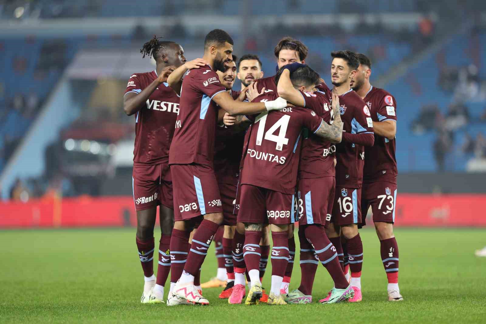 Ziraat Turkiye Kupasi Trabzonspor 3 Manisa Fk 1 6 Dm2Ghh8N