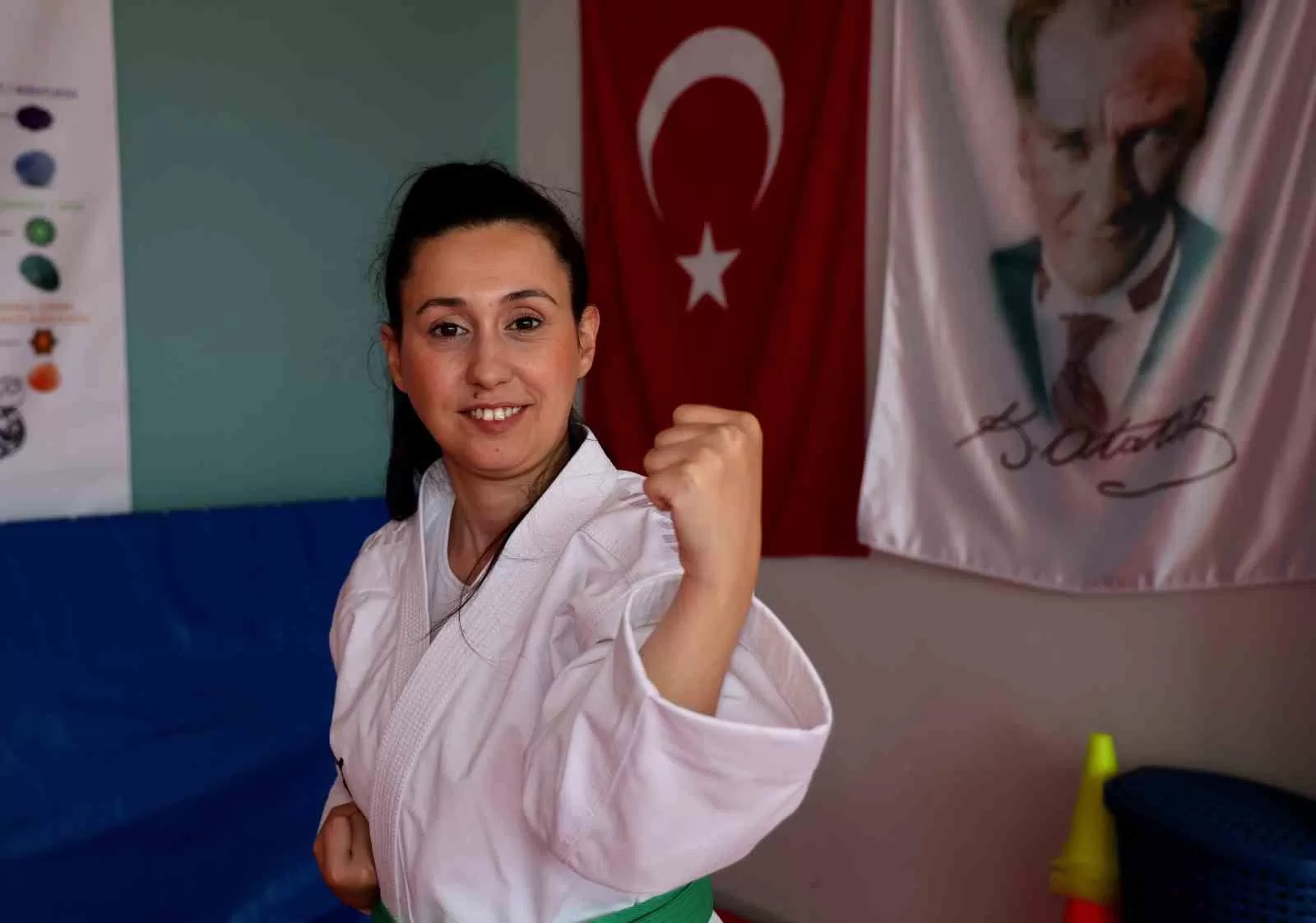 Serebral Palsili Pınar, ’Para Karate’ ile Hayata Tutunup Türkiye 2.’Si Oldu