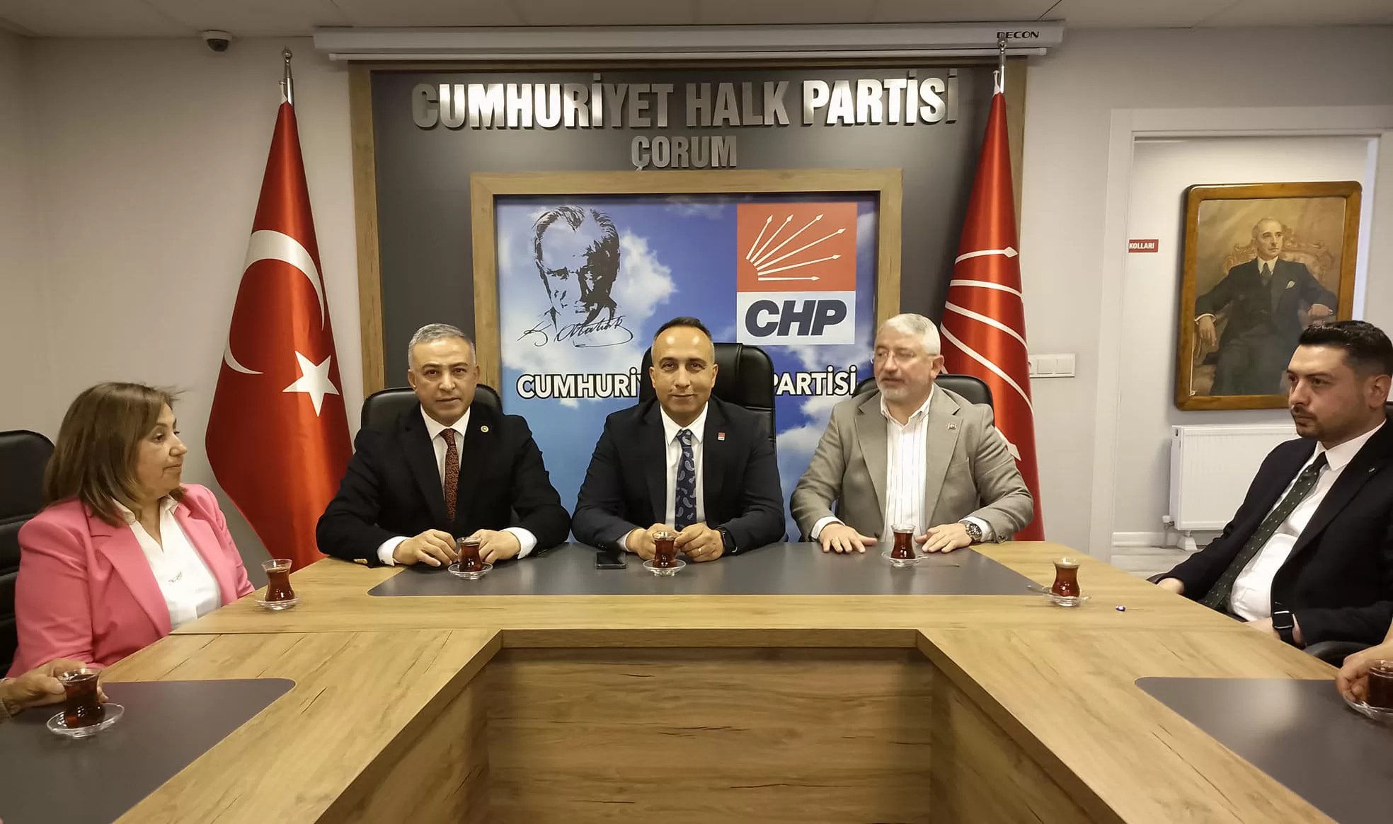 Başkan Aşgın’dan CHP’ye Sürpriz Ziyaret